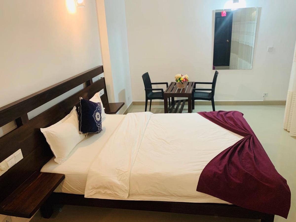 Lavenro Hotel & Resort Deniyaya Dış mekan fotoğraf