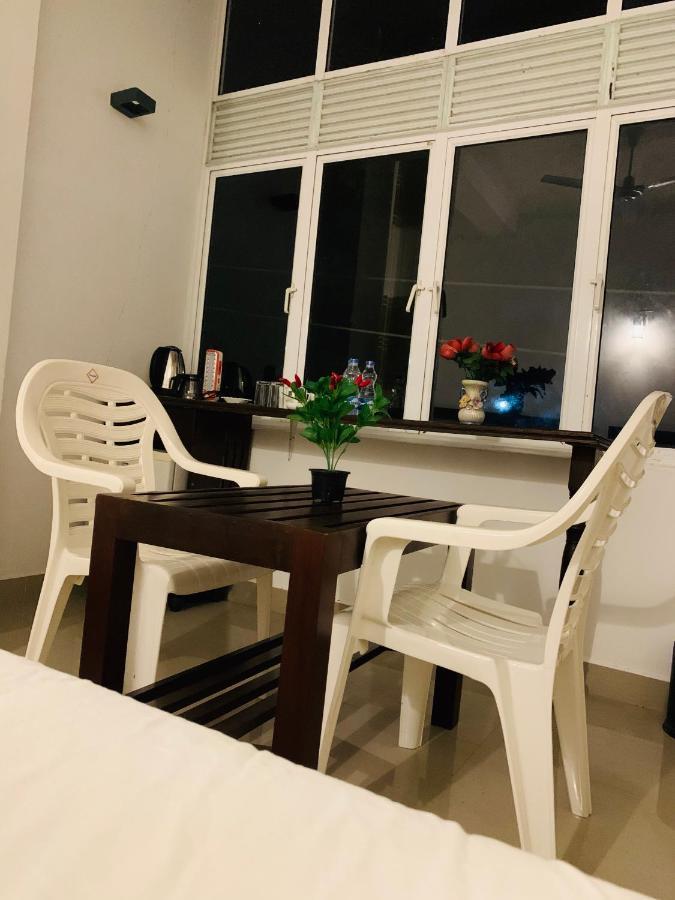 Lavenro Hotel & Resort Deniyaya Dış mekan fotoğraf