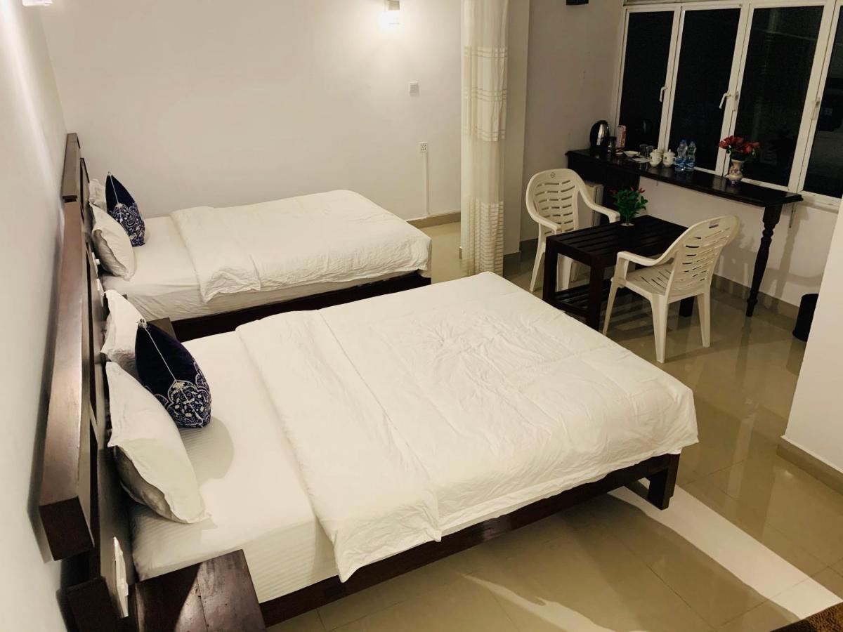Lavenro Hotel & Resort Deniyaya Dış mekan fotoğraf