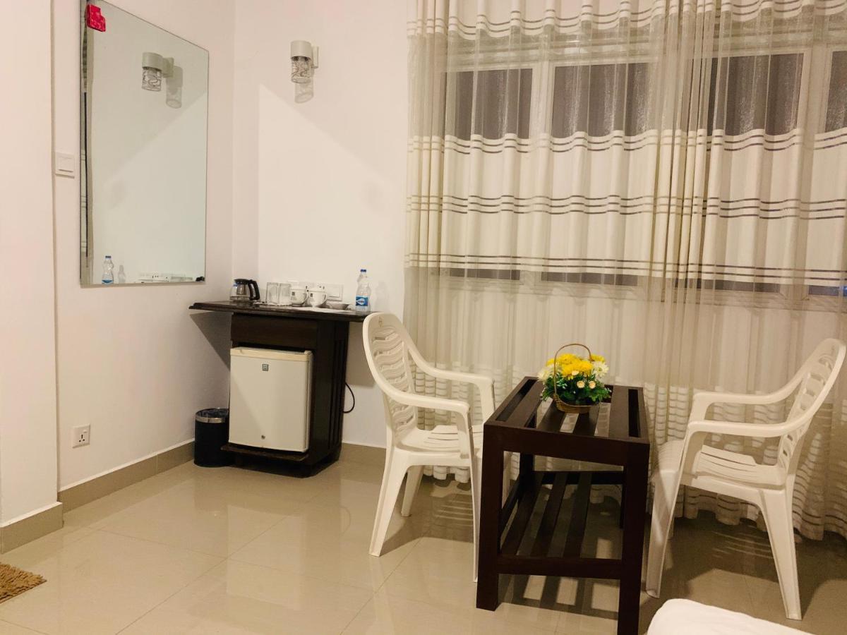 Lavenro Hotel & Resort Deniyaya Dış mekan fotoğraf