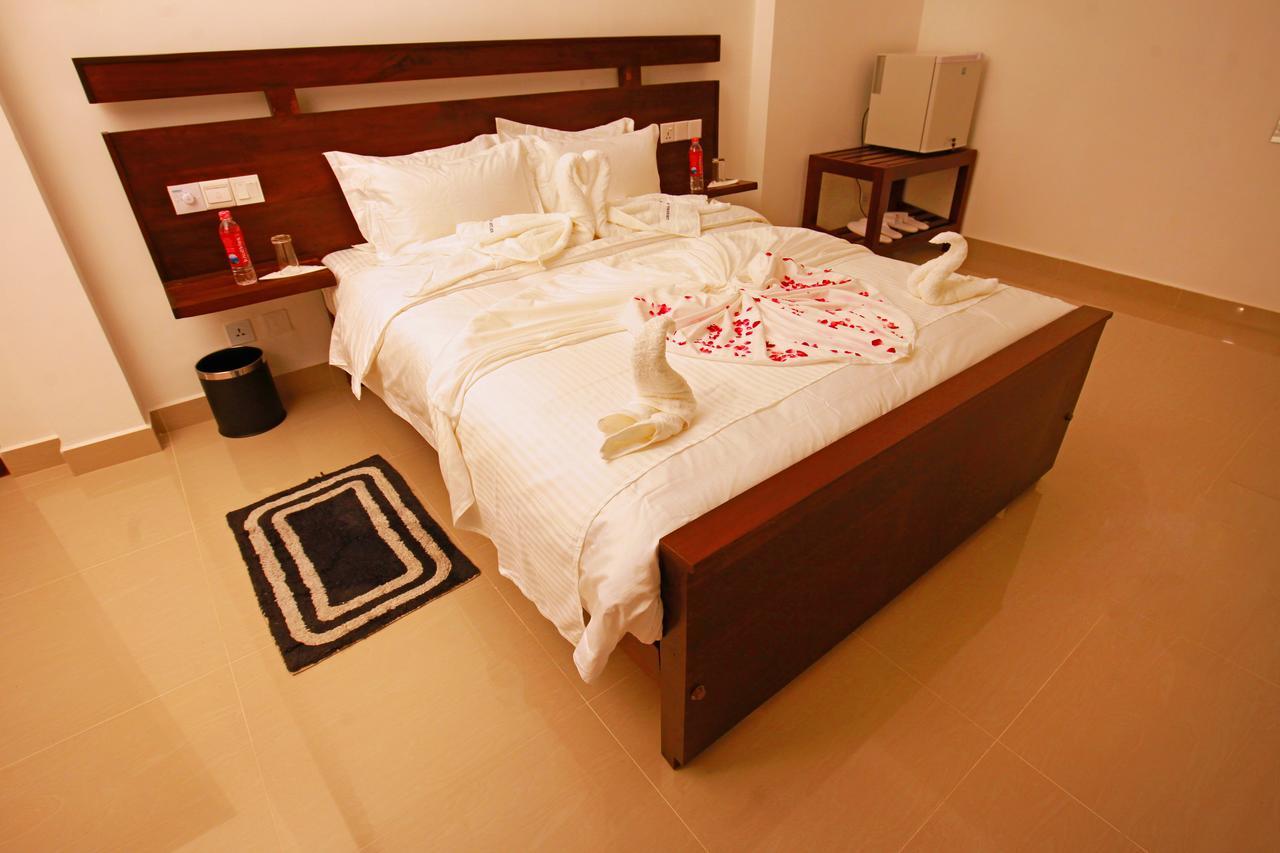 Lavenro Hotel & Resort Deniyaya Dış mekan fotoğraf